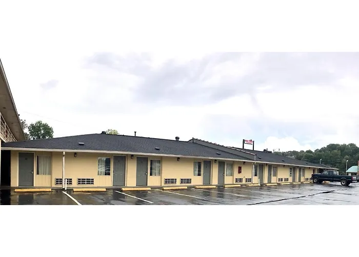 Motel: Mid-Town Inn